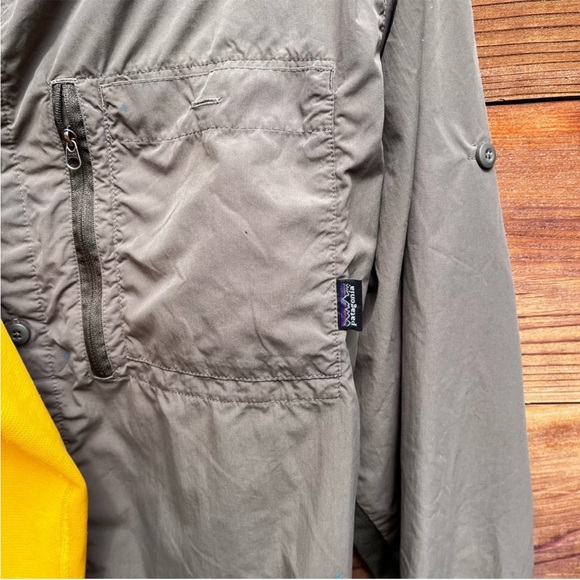 Bundle of Patagonia items - Picture 9 of 15